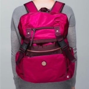 Lululemon Traveling Yogini Rucksack Bumble Berry / Bordeaux Drama